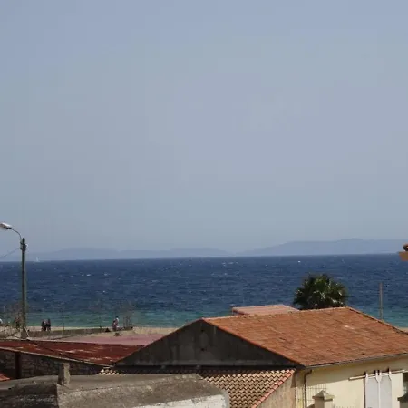 Hyeres, 2 Pieces, 2 Personnes - Fr-1-335-51